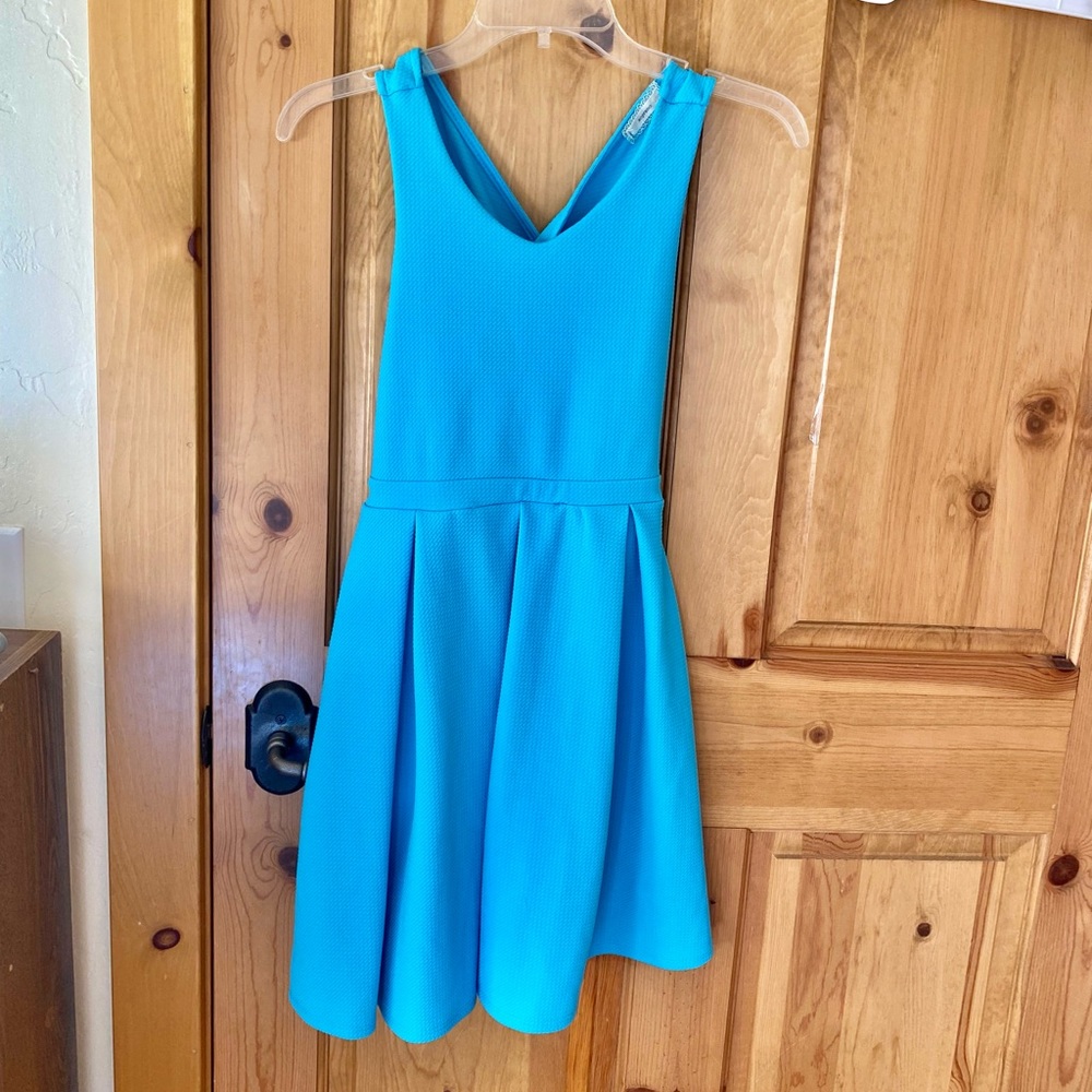 Summer dress girls textured fabric A line criss cross size 14